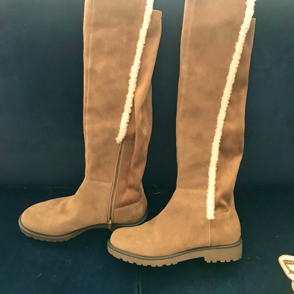 Really cute over the knee, w sherpa trim